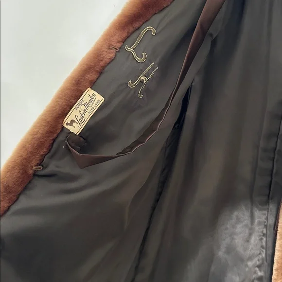 Sold - Picture 6 of 7